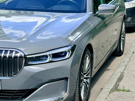 2022 BMW 7 серии 730d xDrive VI (G11/G12) Рестайлинг, серый, 7100000 рублей, вид 1