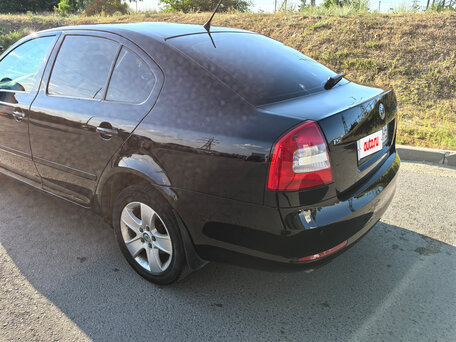 2012 Skoda Octavia II (A5) Рестайлинг, чёрный, 990000 рублей, вид 4