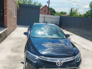 2017 Toyota Camry VII (XV50) Рестайлинг 2, чёрный, 2299000 рублей, вид 3