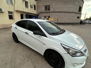 2016 Hyundai Solaris I Рестайлинг, белый, 500000 рублей, вид 5