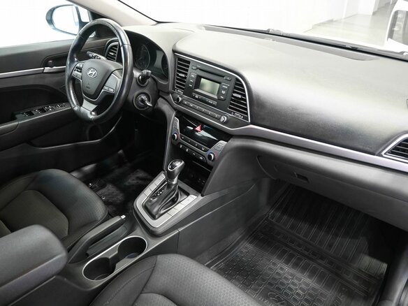 2018 Hyundai Elantra VI (AD), белый, 1319900 рублей - вид 9
