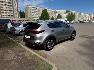 2019 Kia Sportage IV Рестайлинг, серебристый, 1599999 рублей, вид 5