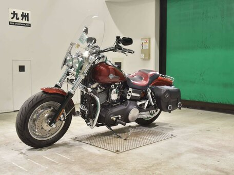 2009 Harley-Davidson Fat Bob, красный, 715000 рублей, вид 4
