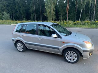2006 Ford Fusion I Рестайлинг, серебристый, 430000 рублей, вид 2