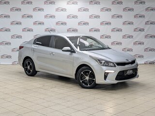 2018 Kia Rio IV, серебристый, 1349000 рублей, вид 3