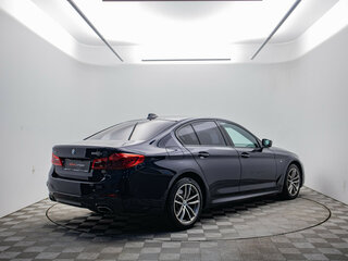 2019 BMW 5 серии 520d xDrive VII (G30/G31/G38), чёрный, 3485000 рублей, вид 5