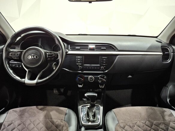 2020 Kia Rio IV, серый, 1325000 рублей - вид 8