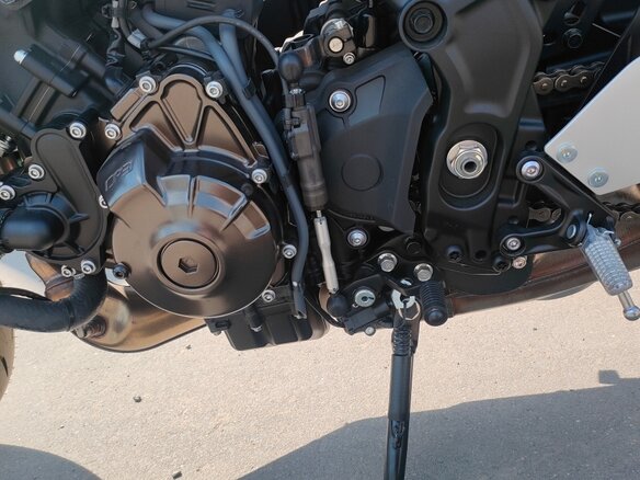 2025 Yamaha XSR900, синий, 1349000 рублей - вид 8