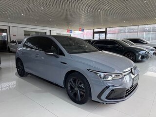 2022 Volkswagen Golf VIII, серый, 1545000 рублей, вид 3