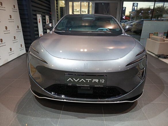 2026 Avatr 12, серый, 8290000 рублей - вид 1