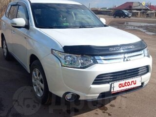 2014 Mitsubishi Outlander III Рестайлинг, белый, 1365000 рублей, вид 1
