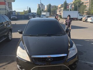 2010 Ford Focus II Рестайлинг, чёрный, 530000 рублей, вид 4