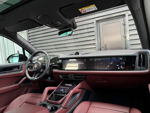 2026 Porsche Cayenne III Рестайлинг, чёрный, 21000000 рублей - вид 14