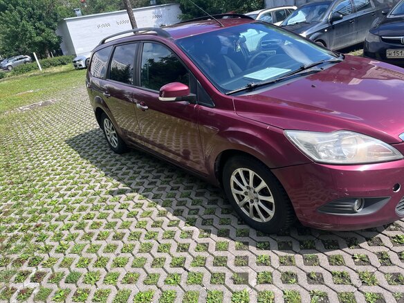 2008 Ford Focus II Рестайлинг, пурпурный - вид 2