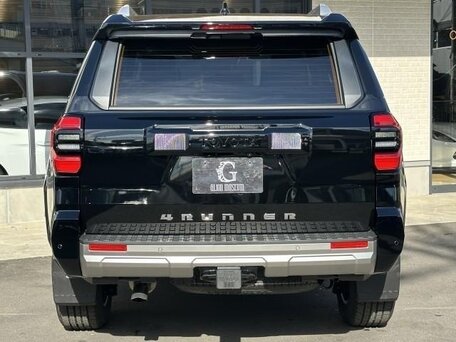 2025 Toyota 4Runner VI, чёрный, 13225555 рублей, вид 3