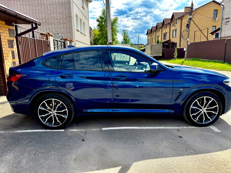 2020 BMW X4 30d II (G02), синий, 3900000 рублей, вид 2