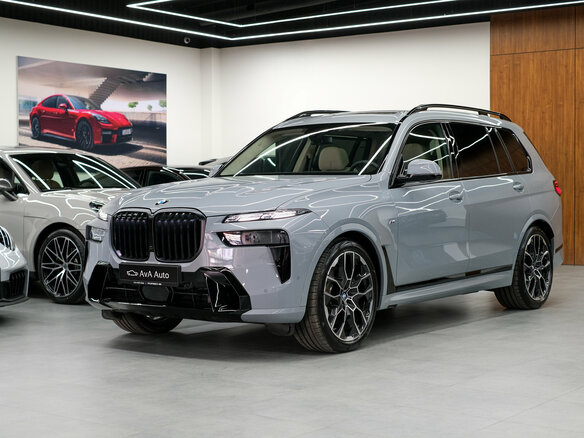 2026 BMW X7 40d I (G07) Рестайлинг, серый, 18700000 рублей