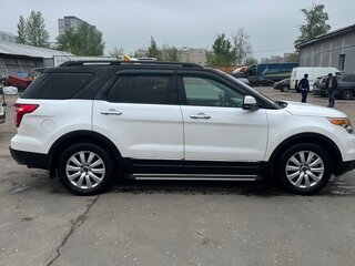 2013 Ford Explorer V, белый, 1750000 рублей, вид 4