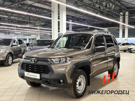 2025 Lada (ВАЗ) Niva Travel I, коричневый, 1275000 рублей, вид 1
