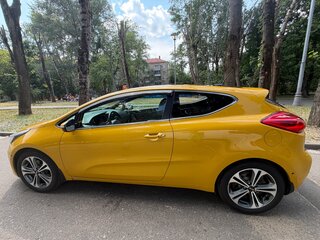 2016 Kia Ceed II Рестайлинг, жёлтый, 1230000 рублей, вид 5