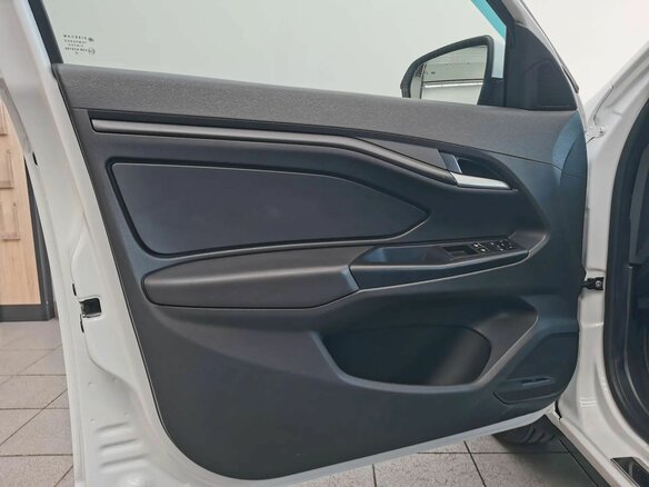 2016 Lada (ВАЗ) Vesta I, белый, 630000 рублей - вид 24