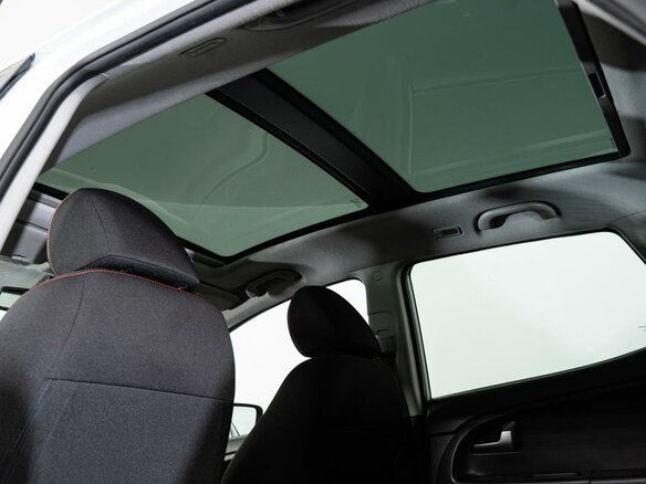 2014 Kia Venga I Рестайлинг, белый, 1220000 рублей - вид 11