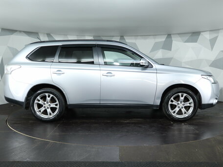 2013 Mitsubishi Outlander III, серебристый, 1149000 рублей, вид 4