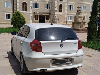 2011 BMW 1 серии 116i I (E81/E82/E87/E88) Рестайлинг, белый, 850000 рублей, вид 4