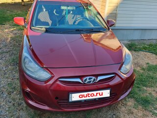 2013 Hyundai Solaris I, красный, 530000 рублей, вид 1