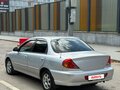 2007 Kia Spectra I Рестайлинг 2, серебристый - вид 1
