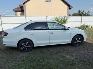 2016 Volkswagen Jetta VI Рестайлинг, белый, 950000 рублей, вид 3
