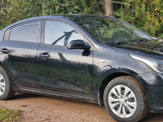 2017 Kia Rio IV, чёрный, 1149000 рублей, вид 2