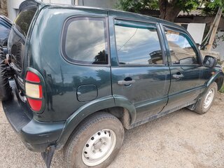 2004 Chevrolet Niva I, зелёный, 350000 рублей, вид 2