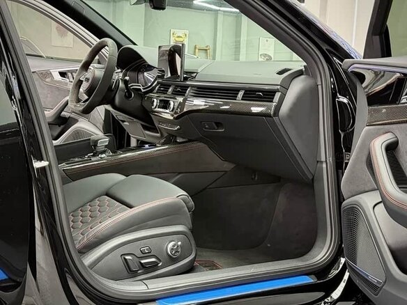 2025 Audi RS 4 IV (B9) Рестайлинг, чёрный, 11713202 рублей - вид 13