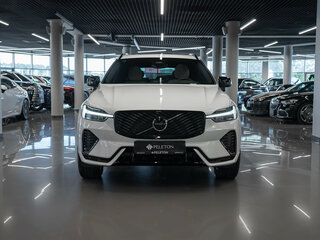 2025 Volvo XC60 II Рестайлинг 2, белый, 5850000 рублей, вид 3