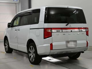2023 Mitsubishi Delica D:5 I Рестайлинг, белый, 3260000 рублей, вид 5