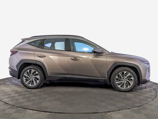 2022 Hyundai Tucson IV, коричневый, 3165000 рублей, вид 4