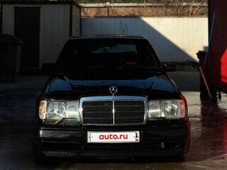 1988 Mercedes-Benz W124 230, чёрный, 260000 рублей, вид 4