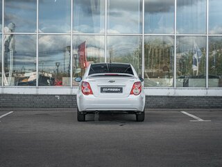 2012 Chevrolet Aveo II, белый, 670000 рублей, вид 4