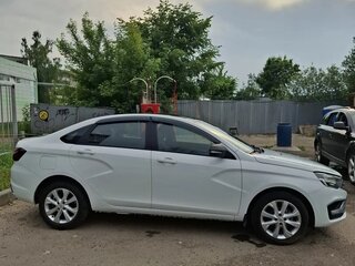2024 Lada (ВАЗ) Vesta I Рестайлинг (NG), белый, 1590000 рублей, вид 4