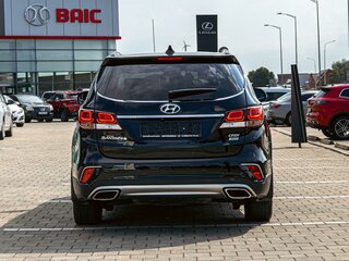2017 Hyundai Santa Fe III Рестайлинг, чёрный, 2055000 рублей, вид 5