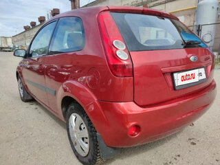 2008 Ford Fiesta Mk5, красный, 399900 рублей, вид 3