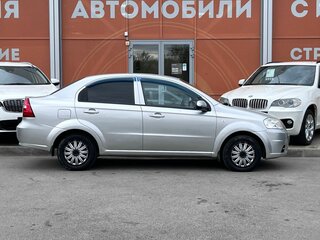 2010 Chevrolet Aveo I Рестайлинг, серебристый, 535000 рублей, вид 4