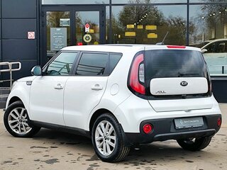 2018 Kia Soul II Рестайлинг, белый, 1539000 рублей, вид 4