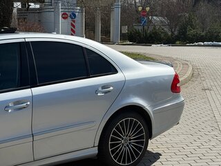 2008 Mercedes-Benz E-Класс 280 III (W211, S211) Рестайлинг, чёрный, 1300000 рублей, вид 4