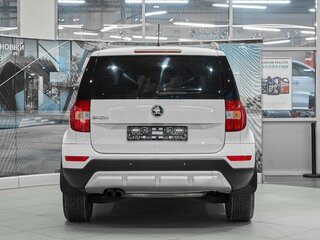 2014 Skoda Yeti I Рестайлинг, белый, 799000 рублей, вид 5