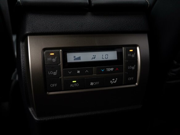 2021 Lexus GX 460 II Рестайлинг 2, белый, 7280000 рублей - вид 23
