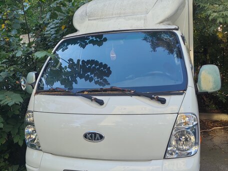 2010 Kia Bongo, белый, 630000 рублей, вид 2