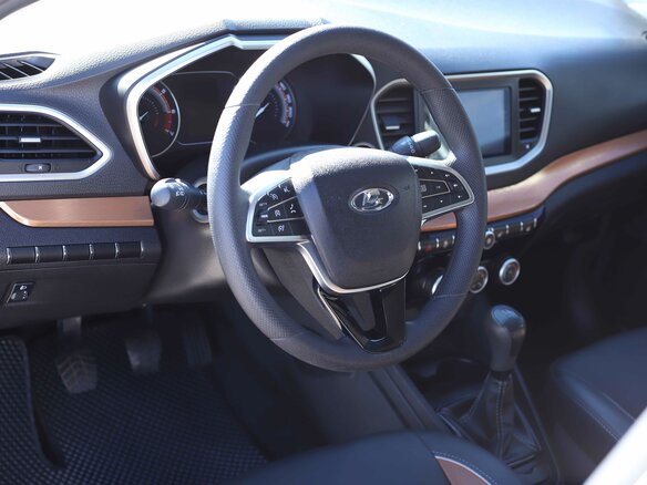 2024 Lada (ВАЗ) Vesta Cross I Рестайлинг (NG), белый - вид 13