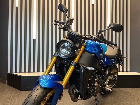 2022 Yamaha XSR900, синий - вид 13